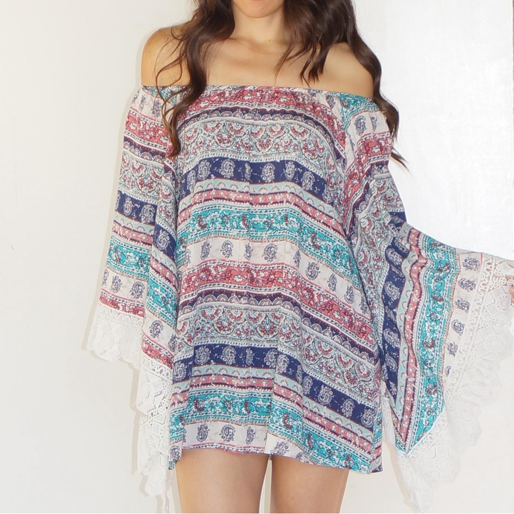 J&M Clothing Colorful Tuning with With Sleeves & Crochet Details Size S